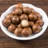 Milk-Flavoured Macadamia Nuts in Shell with Opening Key – 500g